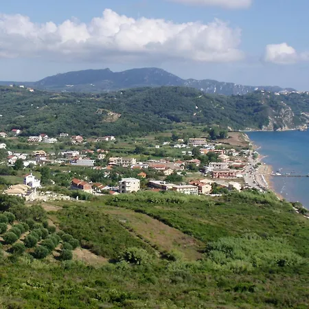 Gecko, Arillas Case de vacanță Kavvadades